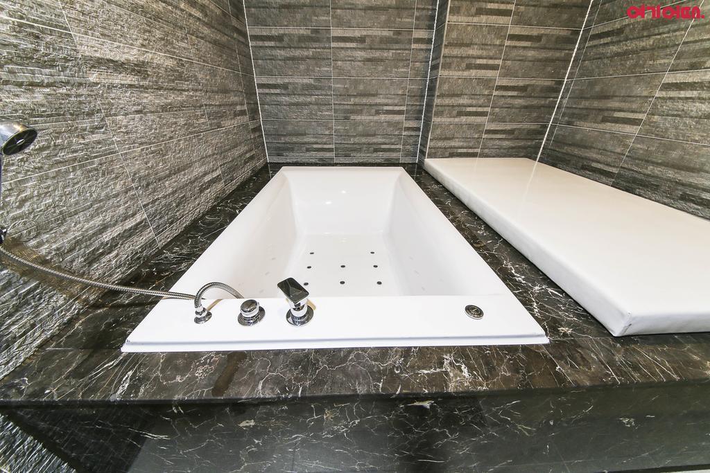 Dove Hotel Ulsan Extérieur photo